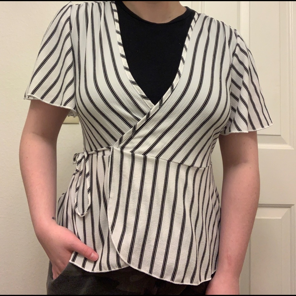 Rue 21 Black/White Striped Wrap Top
